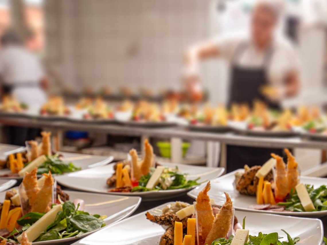 5 Tips on How to Start A Catering Business